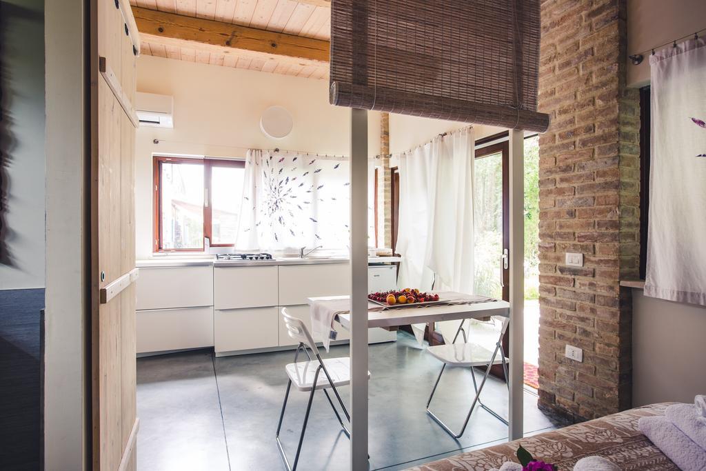 B&B I Fiori Della Cava Pesaro Dış mekan fotoğraf